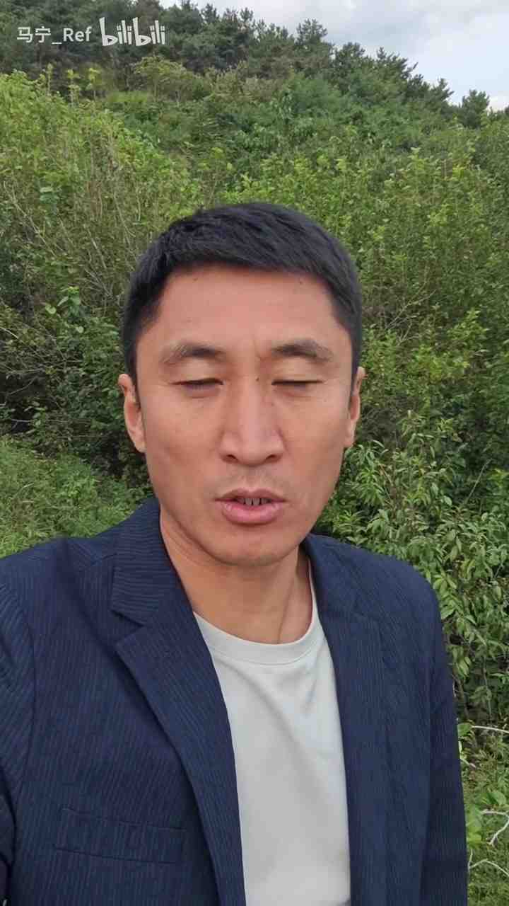 马宁:热烈祝贺亚运男足勇夺铜牌!点赞!
